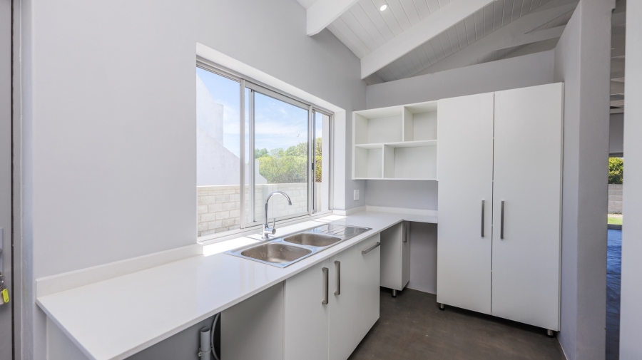 3 Bedroom Property for Sale in Struisbaai Western Cape